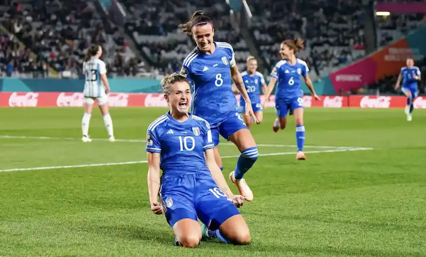 Nữ Italia có những gương mặt rất giàu kinh nghiệm